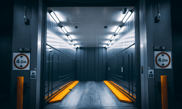 화물승강기(Freight Elevator)