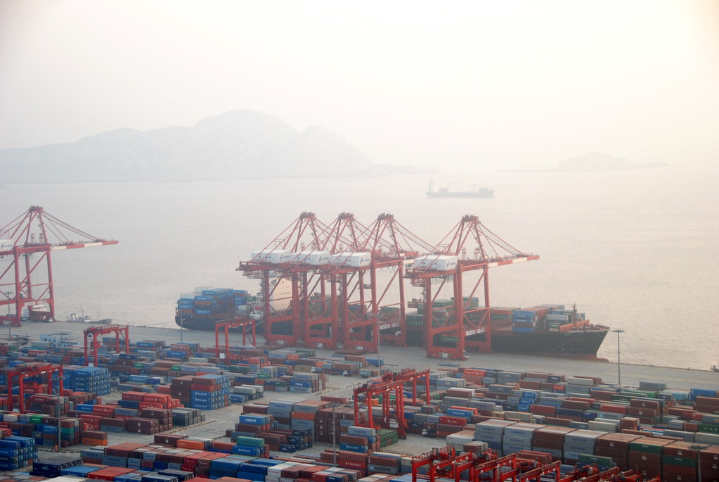 Cảng Thượng Hải, Trung Quốc là cảng biển lớn nhất thế giới
